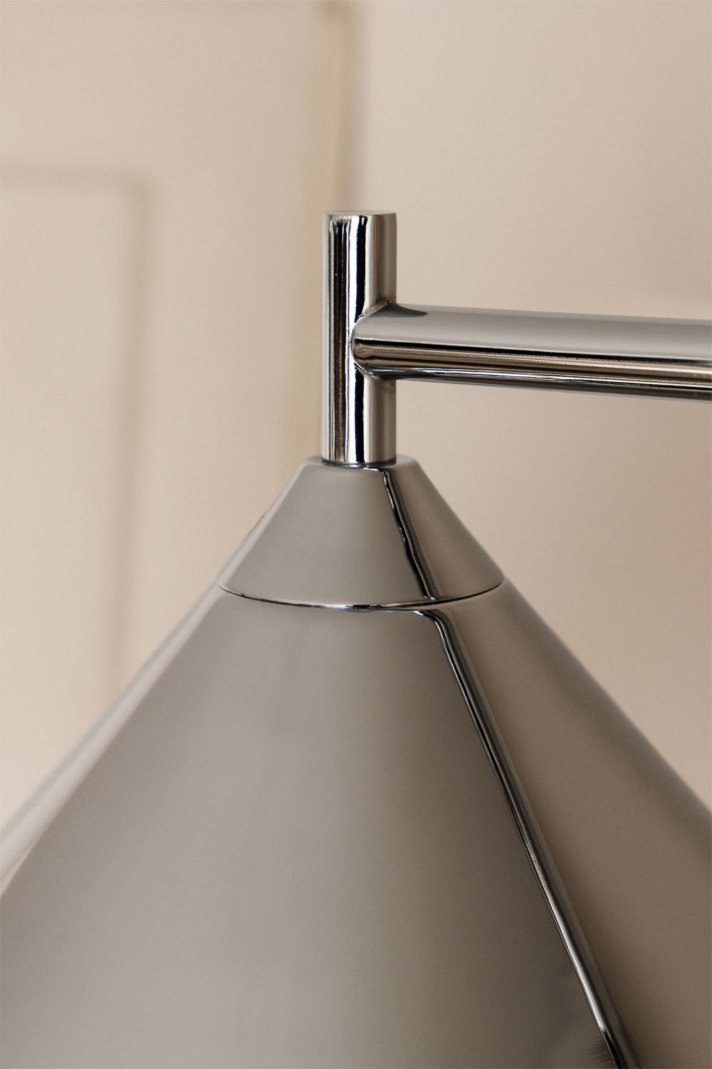 Staande lamp van ijzer Cambrea, galerij beeld 2