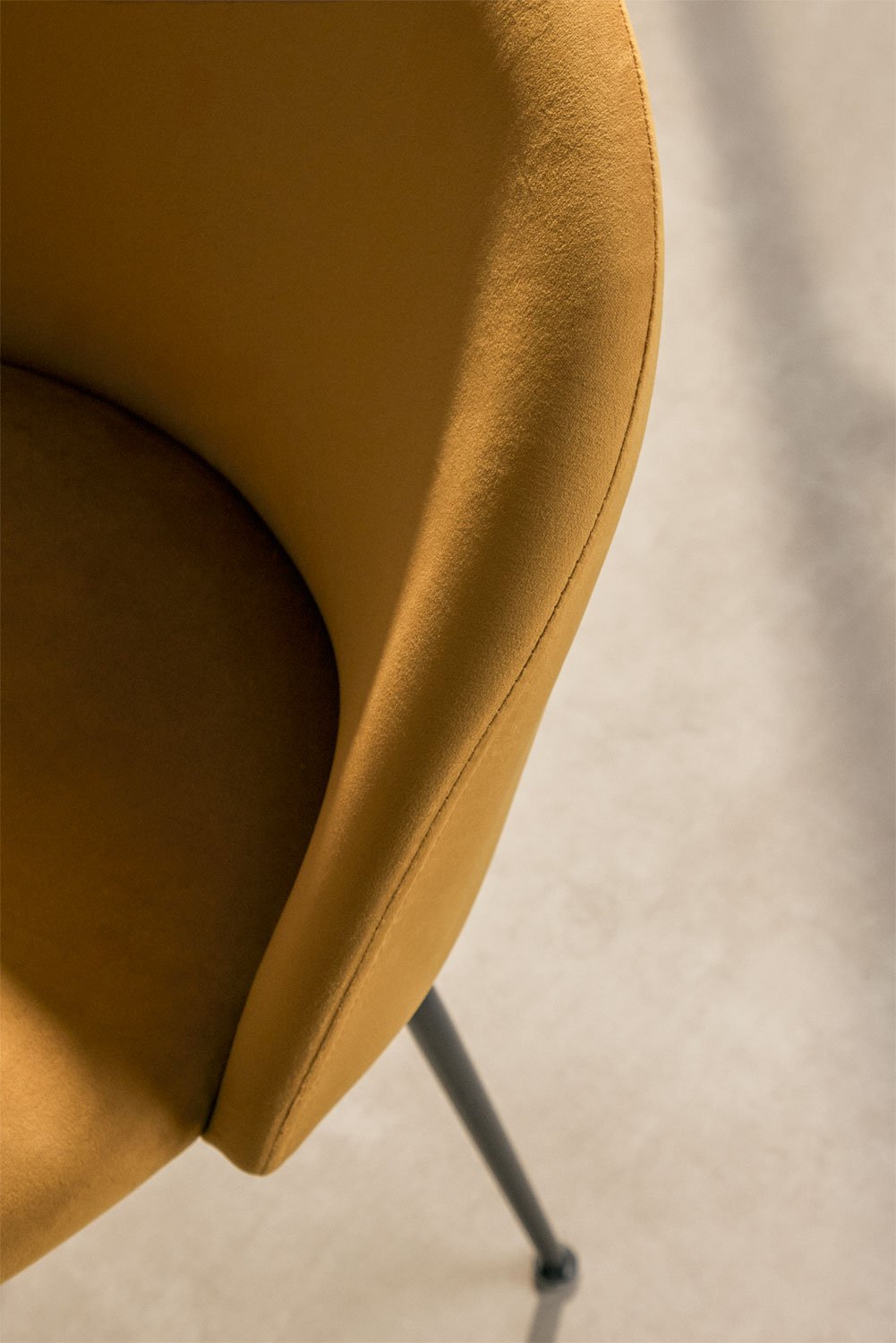 Set van 2 eetkamerstoelen in fluweel Kana Design, galerij beeld 2