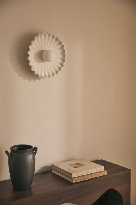 Muurlamp van beton met glazen bol Sery