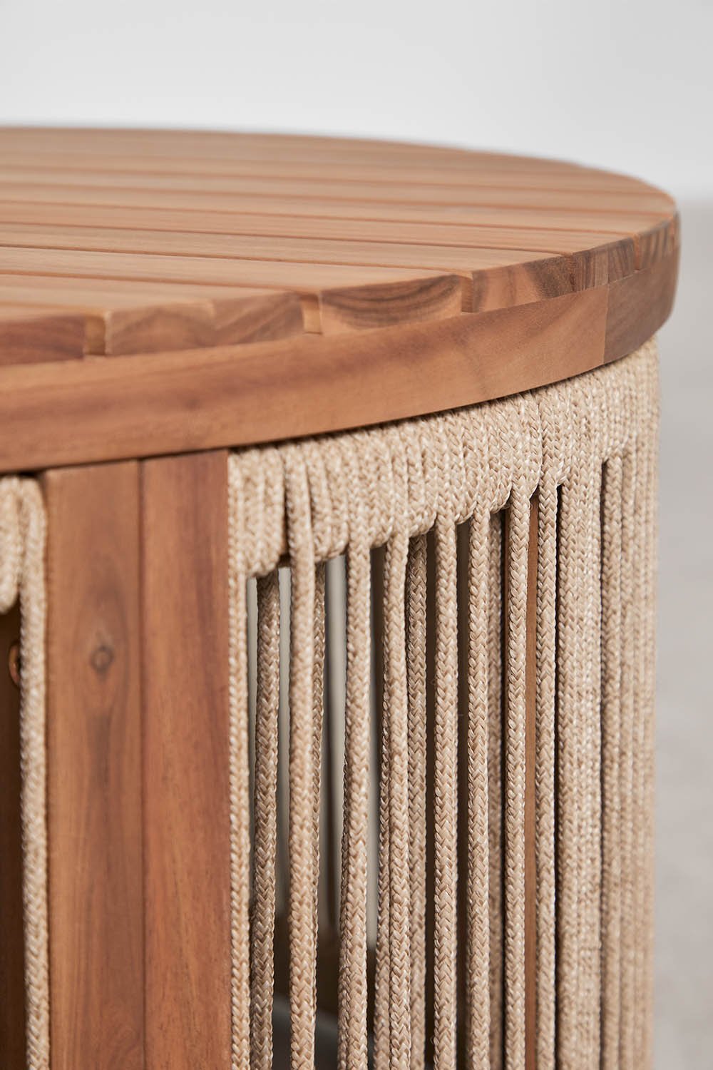 Ronde tuinsalontafel Ø70 cm in acaciahout en Serel gevlochten touw, galerij beeld 3