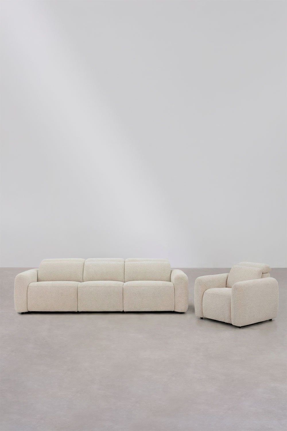 Woonkamerset met elektrische en verstelbare 3-zitsbank en fauteuil in chenille Sirex, galerij beeld 4