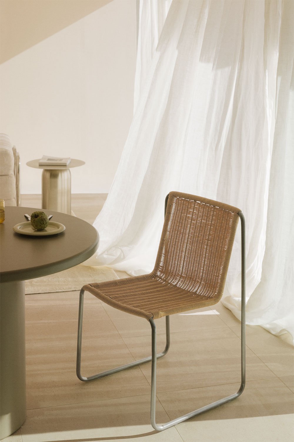 Set van 4 eetkamerstoelen van roestvrij staal en synthetisch riet Omaha, galerij beeld 1