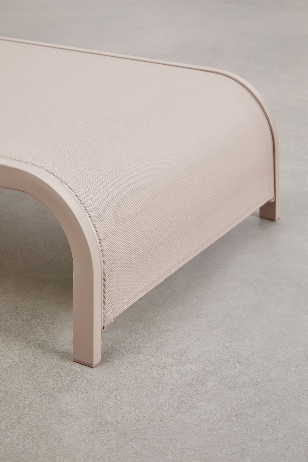 Set van 2 verstelbare ligstoelen en 3 bijzettafels van staal Marietta, galerij beeld 6