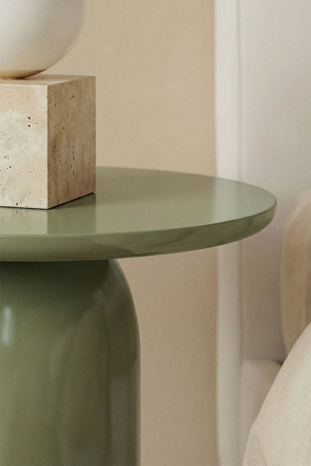 Ronde nachtkast Ø45 cm in cement Layana, galerij beeld 2