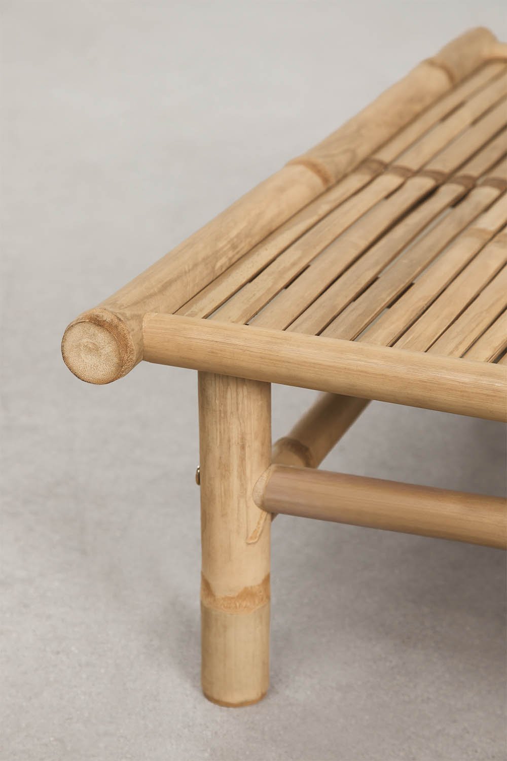 Tuinset met 3-delige modulaire bank, poef en vierkante salontafel 75x75 cm van bamboe Isendra, galerij beeld 10