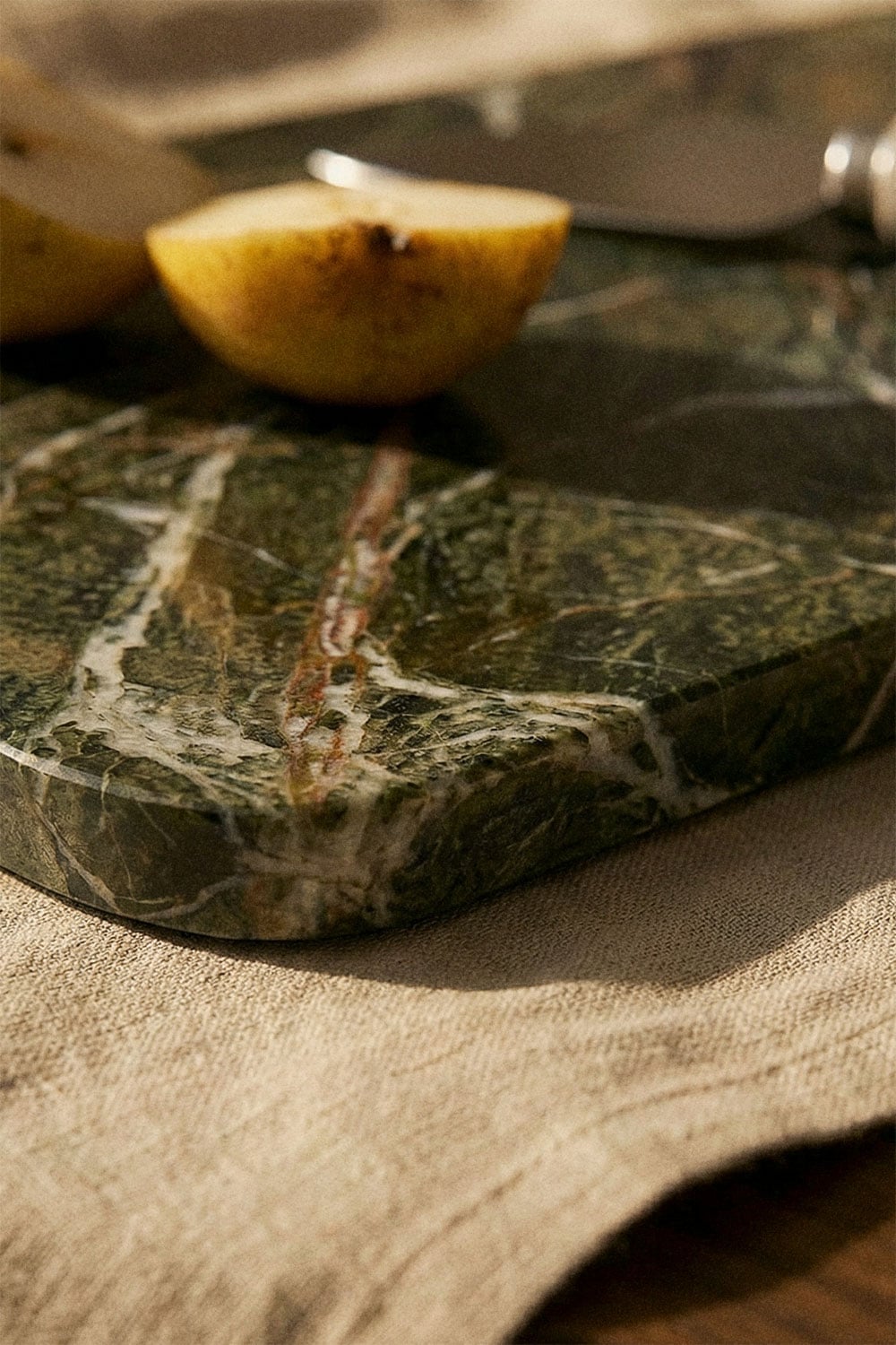 Rechthoekige serveertablet 40x20 cm van Zairex marmer, galerij beeld 2