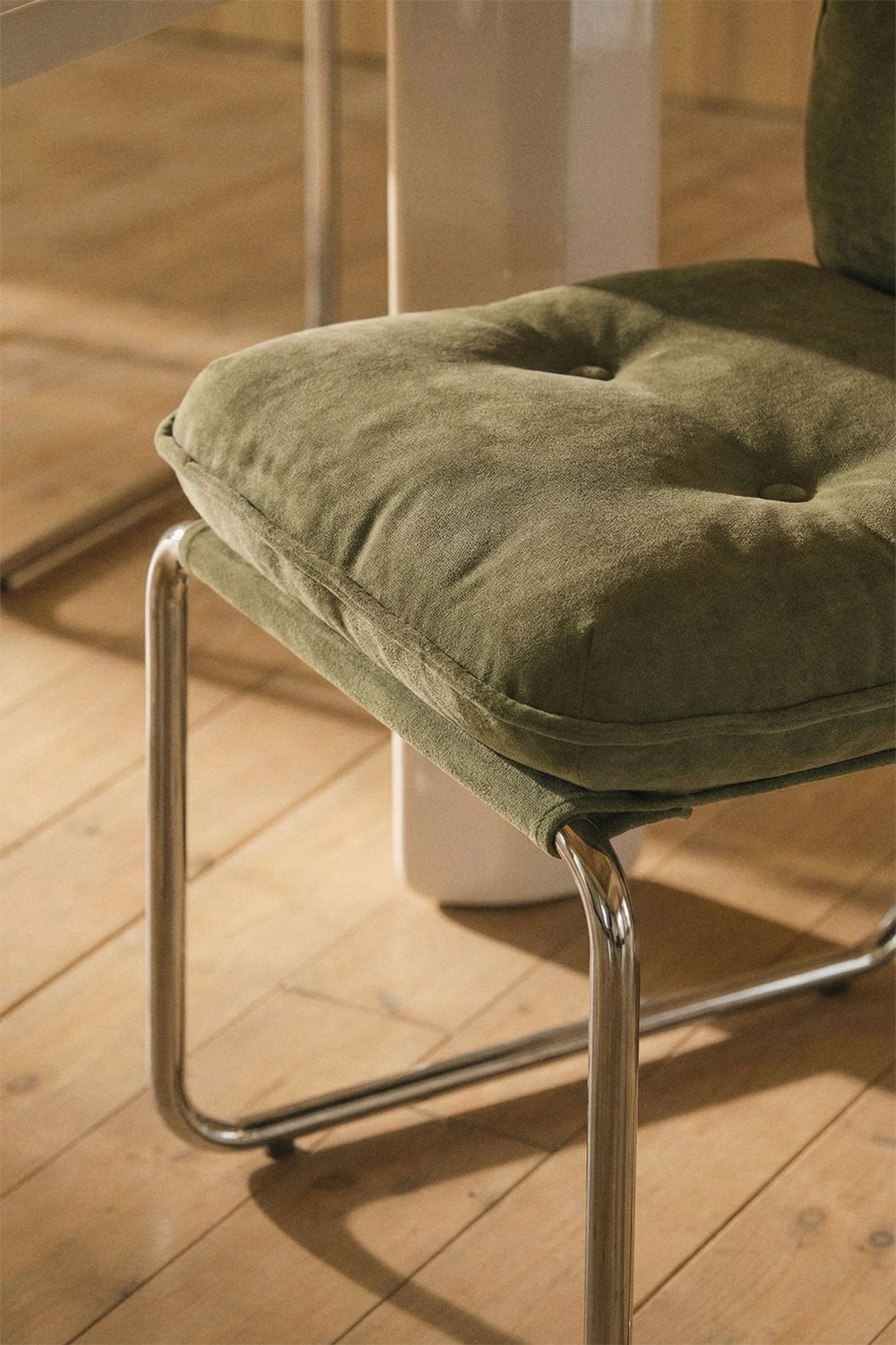 Set van 4 gestoffeerde eetkamerstoelen Matilda, galerij beeld 2