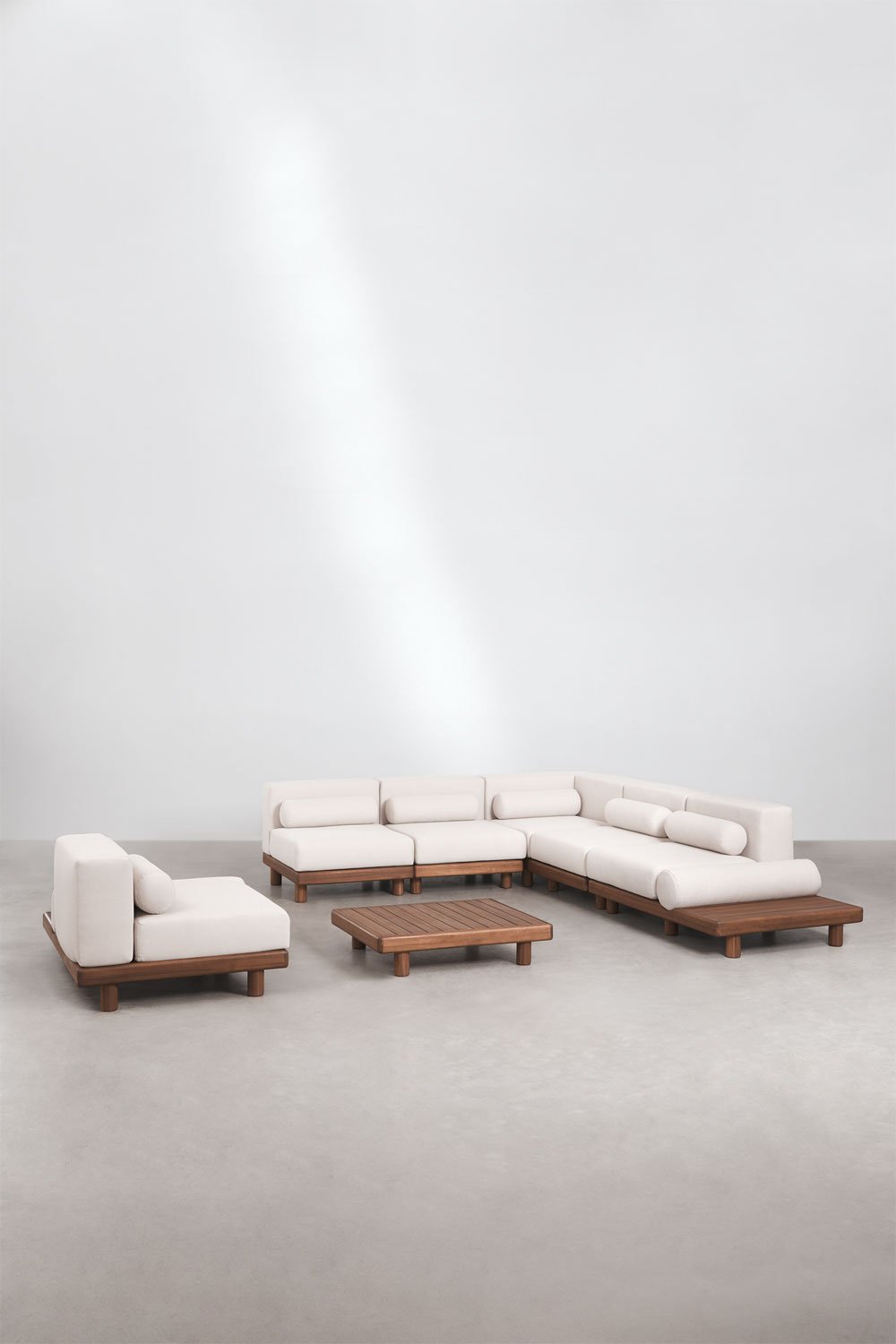 Tuinset met modulaire hoekbank van 5 delen met bijzet- en salontafels en fauteuil van acaciahout Edrien, galerij beeld 1