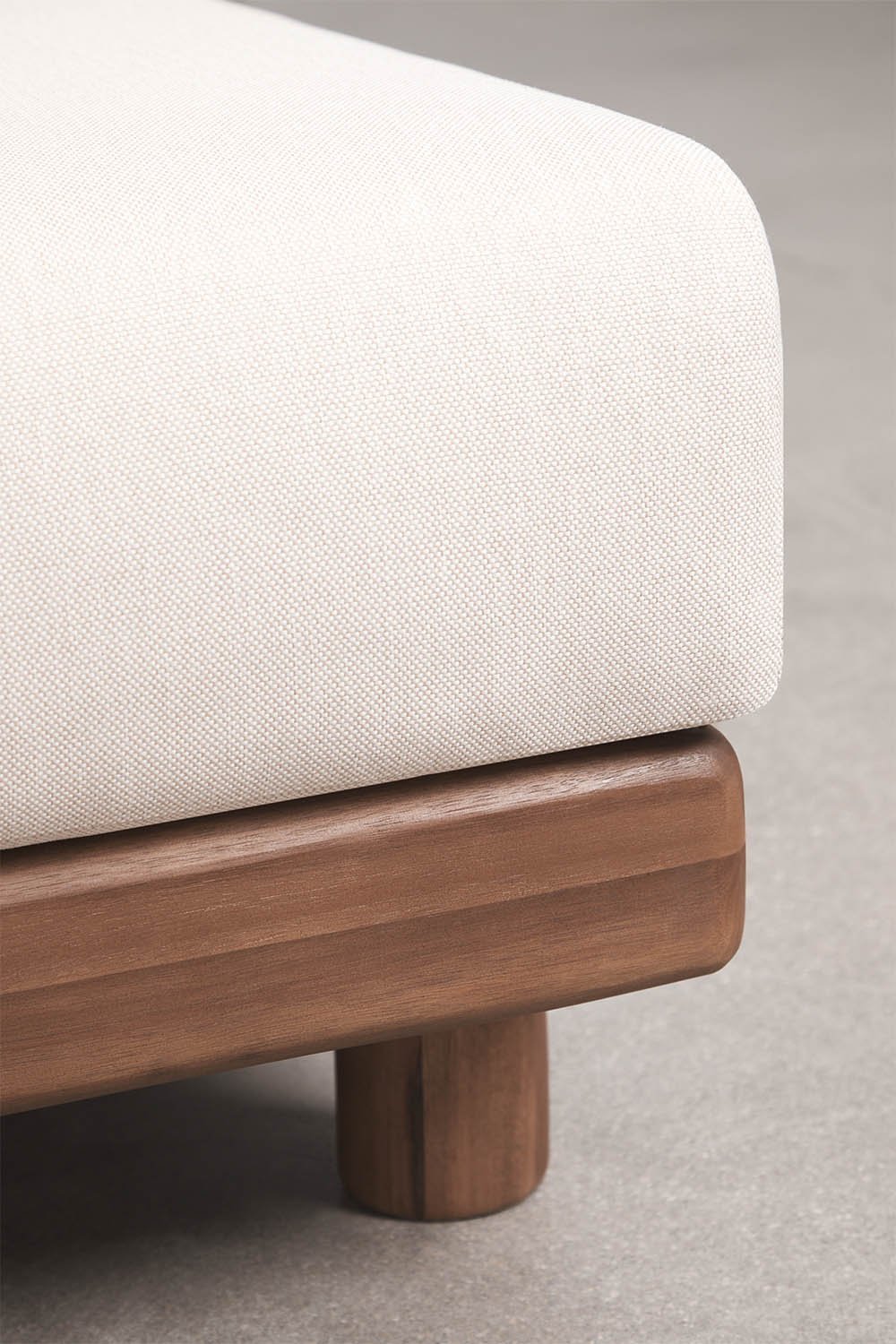 Tuinset met modulaire hoekbank van 5 delen met bijzet- en salontafels en fauteuil van acaciahout Edrien, galerij beeld 5