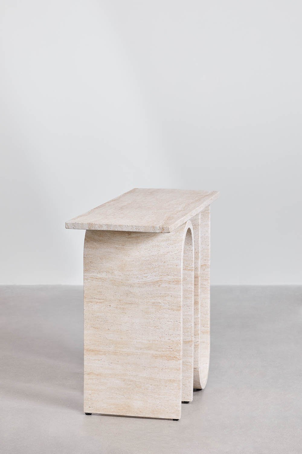 Buitenconsole in cement met travertijnlook Ceravi, galerij beeld 2