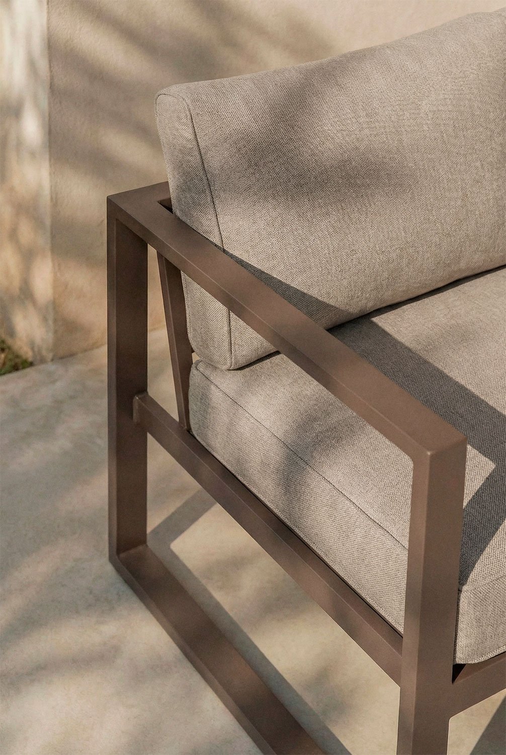 Tuinset met 2-zitsbank, 2 fauteuils en salontafel van aluminium Lipov, galerij beeld 2