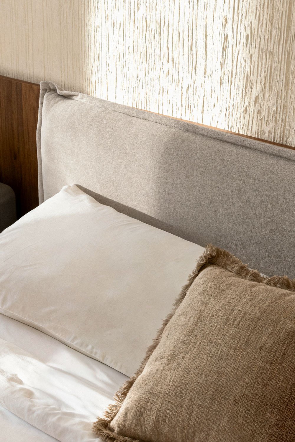 Bed voor matras 200x200cm met opklapbed in gebroken wit chenille Lorea, galerij beeld 2