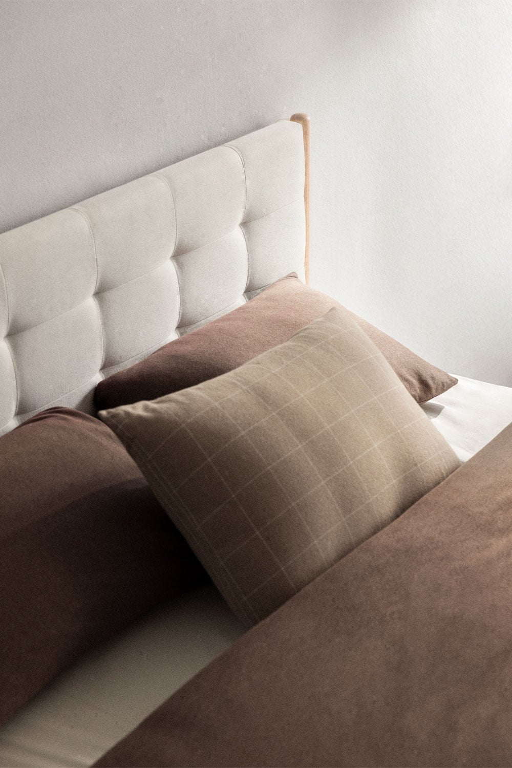 Samira gestoffeerd bed      , galerij beeld 2