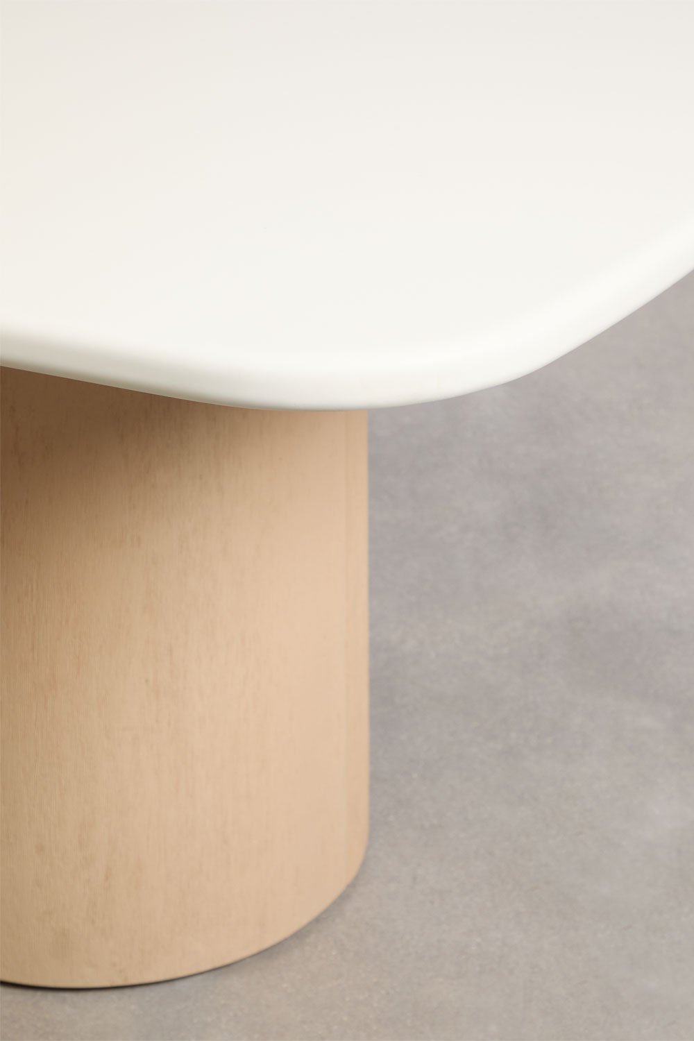 Rechthoekige eettafel van beton en acaciahout Sharpay, galerij beeld 4