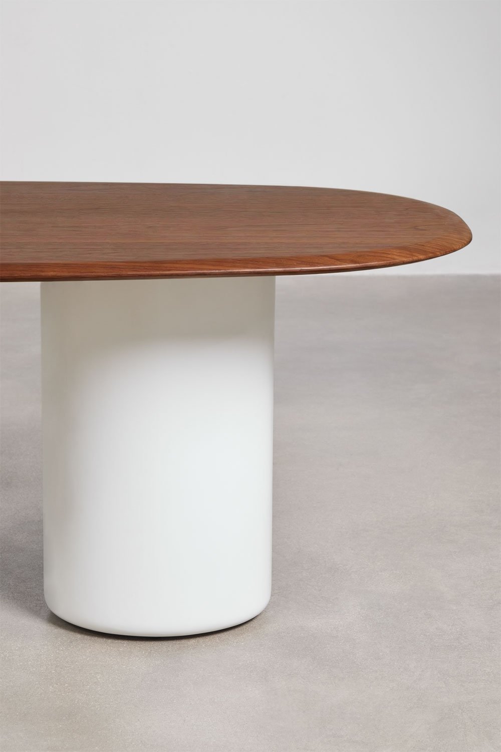 Ovale eettafel van MDF en cement Lysander, galerij beeld 3