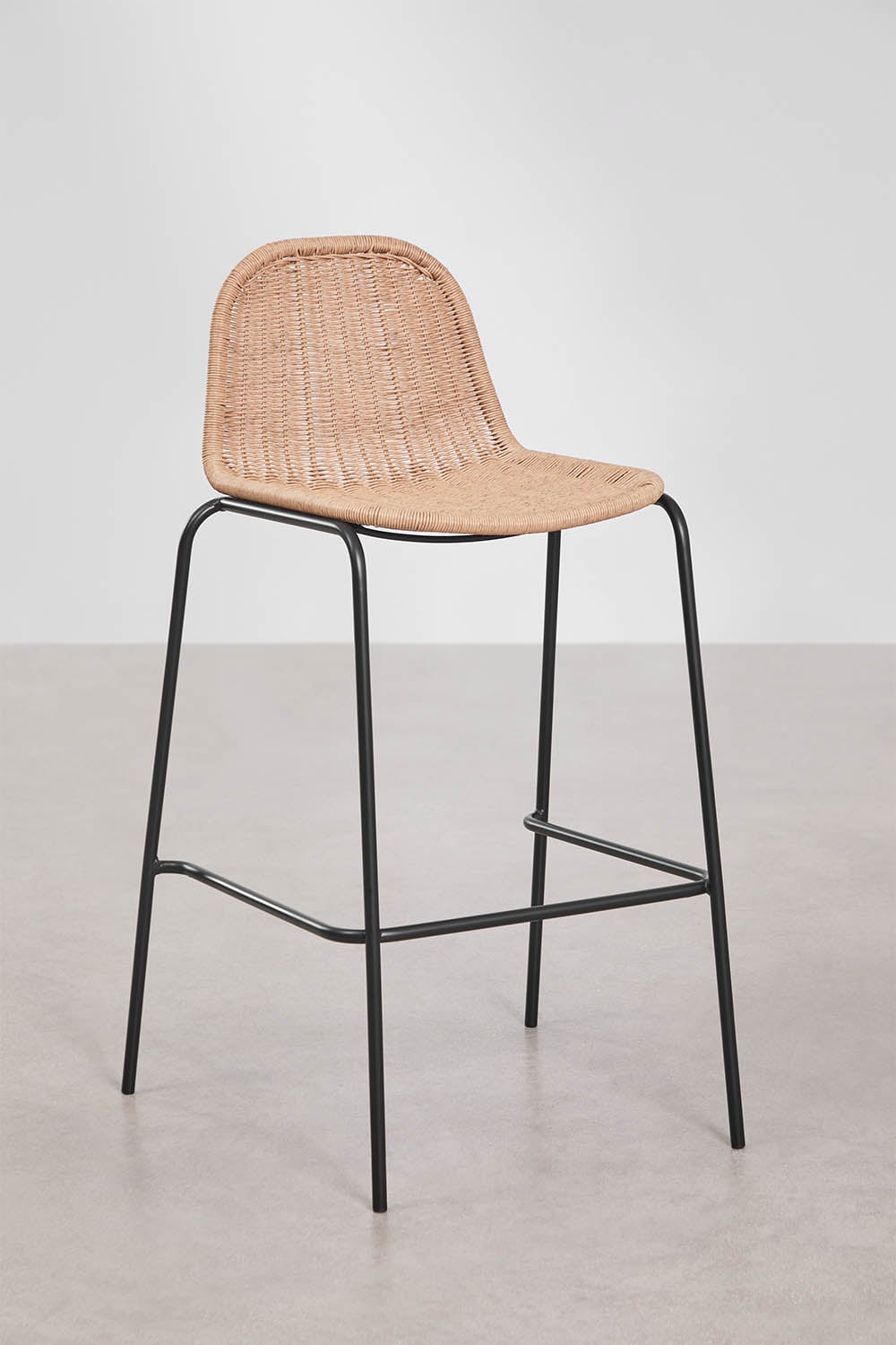 Stapelbare hoge kruk van synthetisch riet Reiven, galerij beeld 1