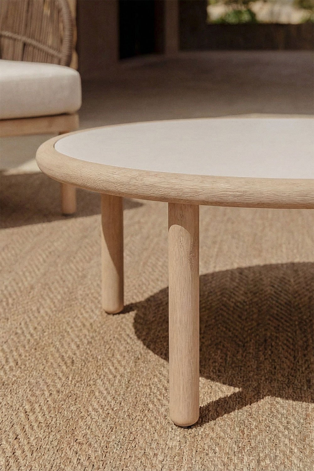 Tuinset met 2 stoelen van gevlochten touw Capri en salontafel van acaciahout Olivia, galerij beeld 2