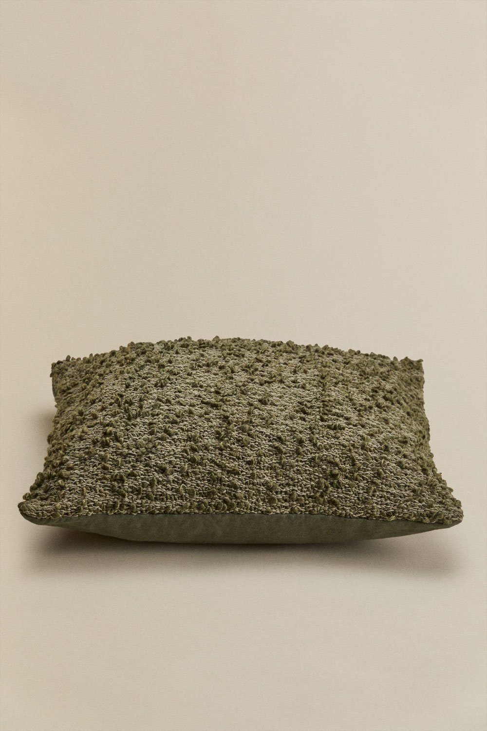 Vierkant kussen 45x45 cm in bouclé stof Zanero, galerij beeld 4