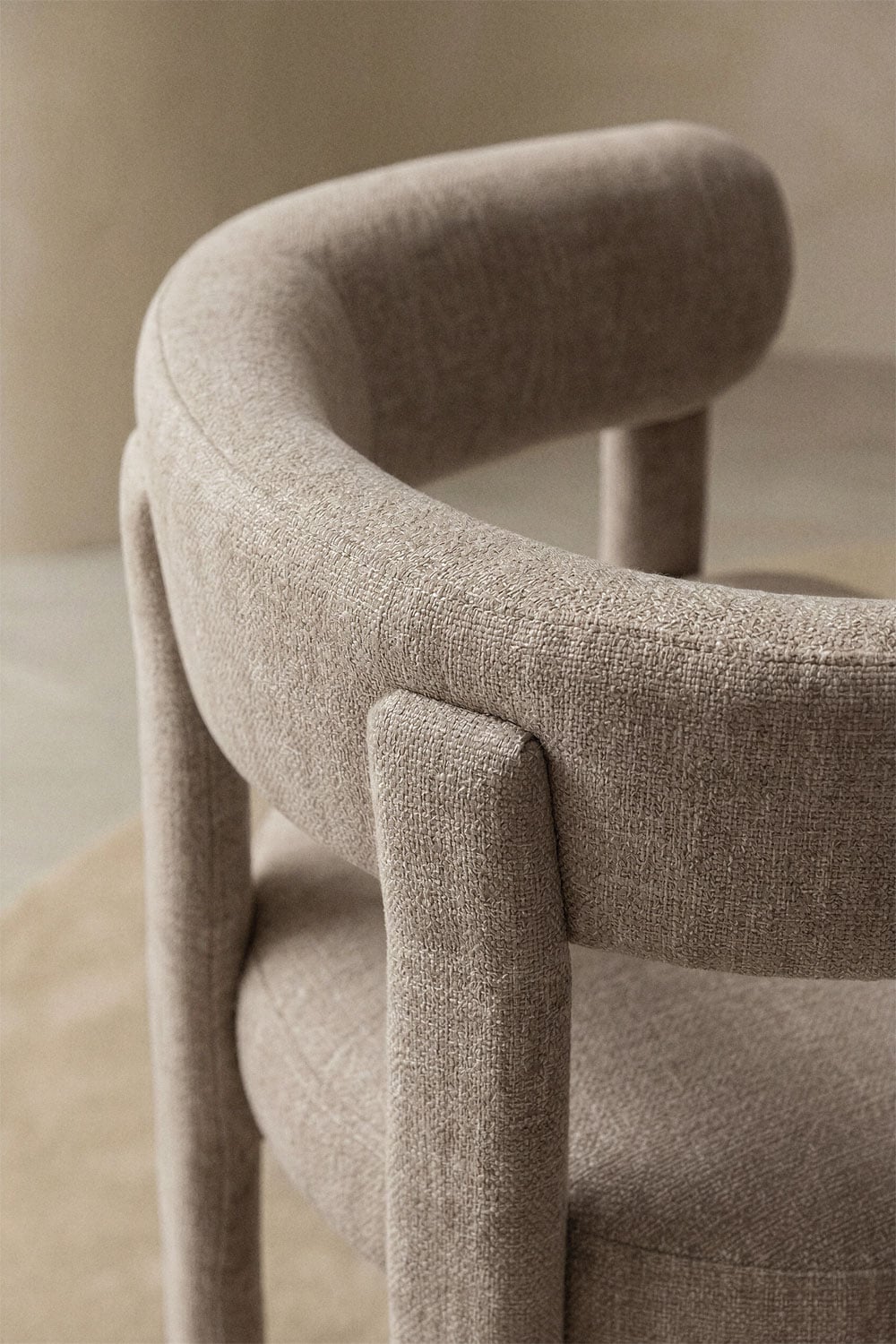 Set van 4 gestoffeerde eetkamerstoelen met armleuningen en ijzeren frame Jolie, galerij beeld 2