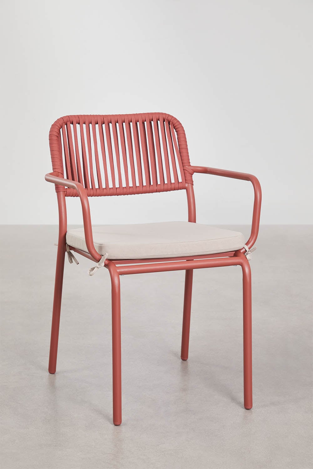 Rechthoekige tuintafelset 160x90 cm met 4 stapelbare tuinstoelen van gevlochten touw Arhiza, galerij beeld 7