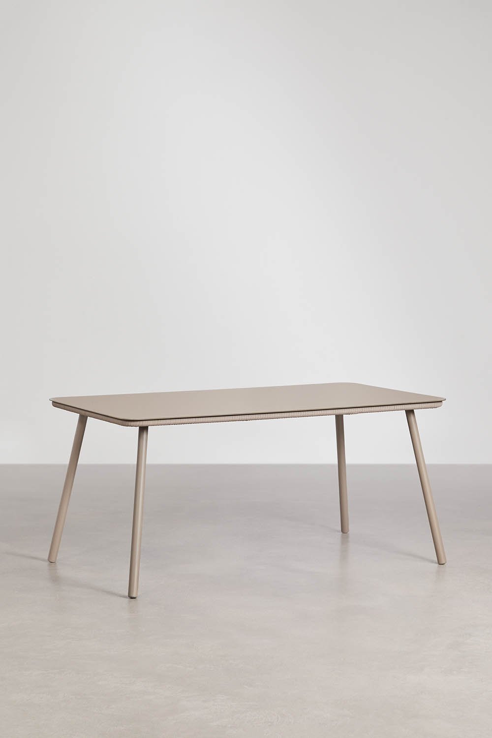 Rechthoekige tuintafelset 160x90 cm met 6 stapelbare tuinstoelen van gevlochten touw Arhiza, galerij beeld 5