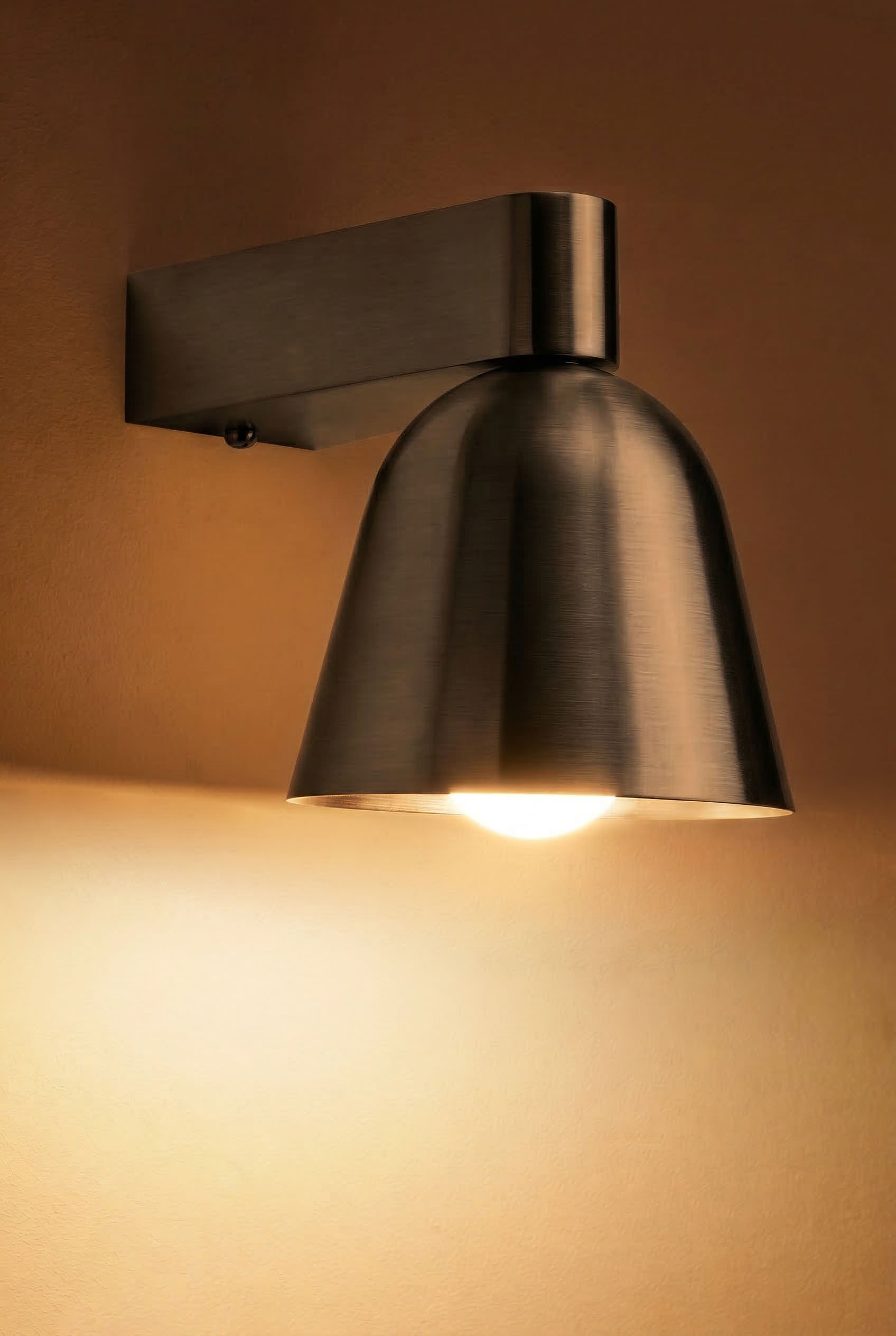 Buitenwandlamp van smeedijzer Briavel, galerij beeld 4