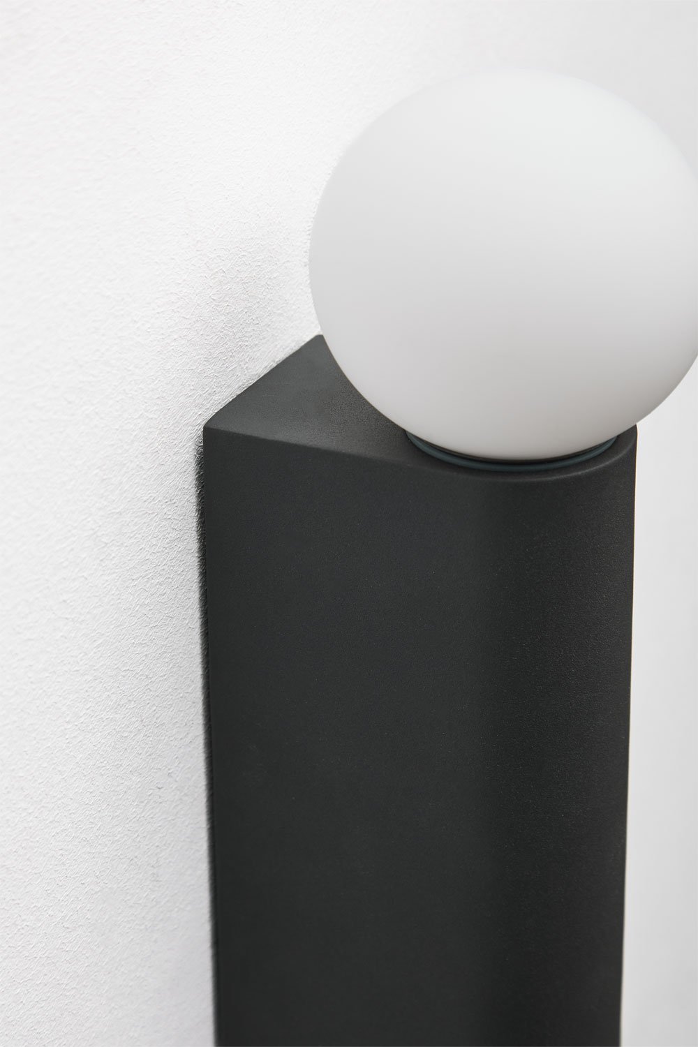 Wandlamp met 2 glazen bollen voor buiten in aluminium Irvine, galerij beeld 7