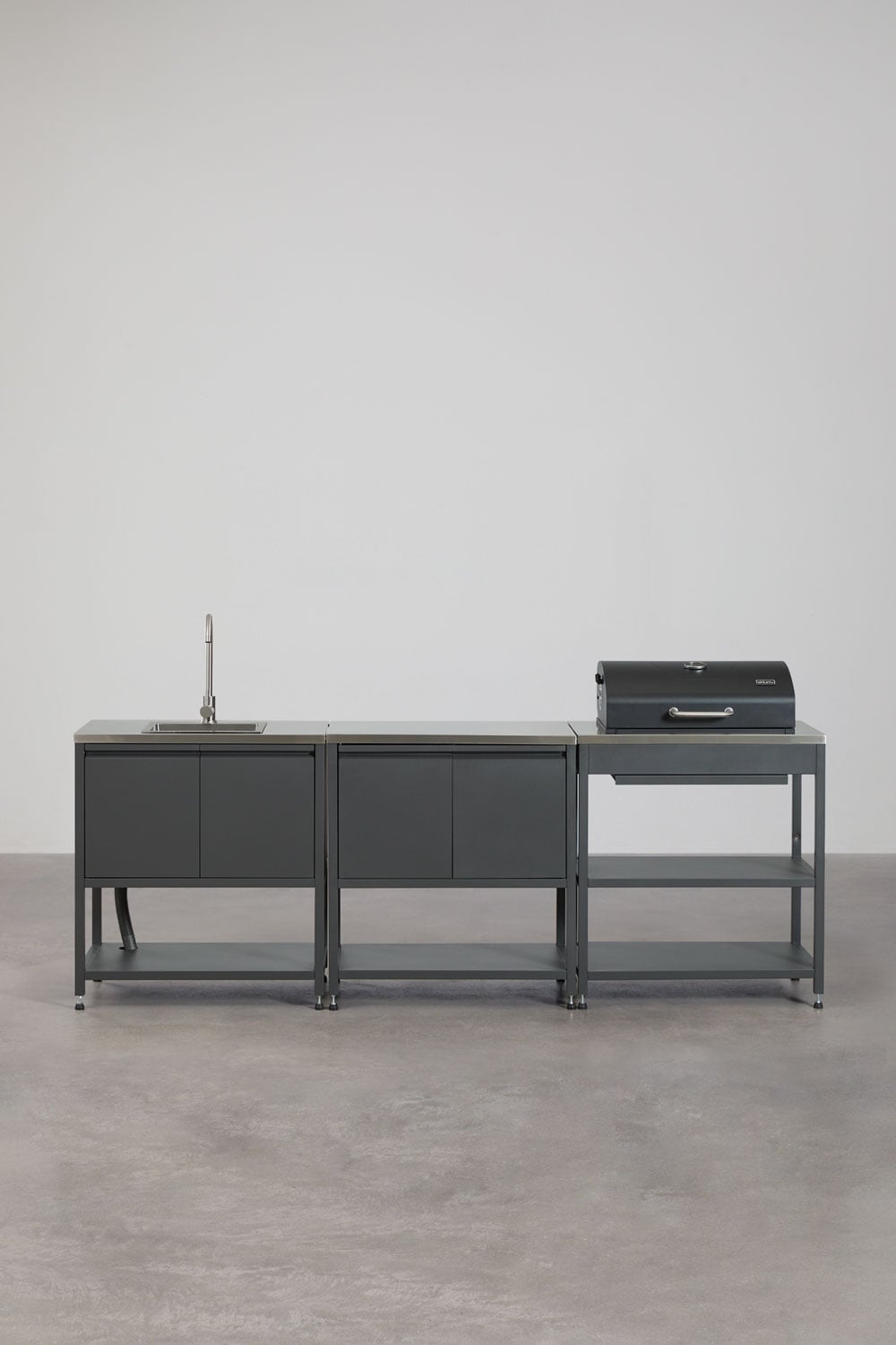 Modulaire buitenkeuken van 3 delen met gootsteen, opbergruimte en Savona koolskoolbarbecue van staal, galerij beeld 4