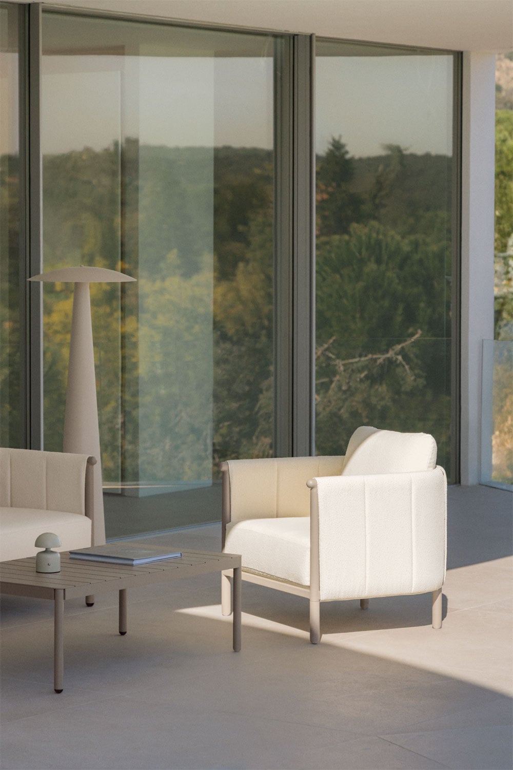 Tuinset met 3-zitsbank, 2 fauteuils in bouclé en aluminium salontafel Boleni, galerij beeld 2