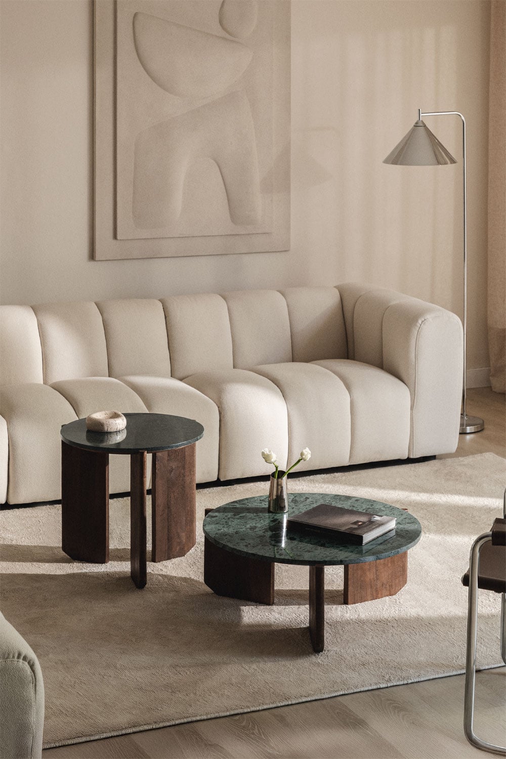 Set van 2 ronde salontafels in natuursteen en mangohout Lavinia, galerij beeld 1