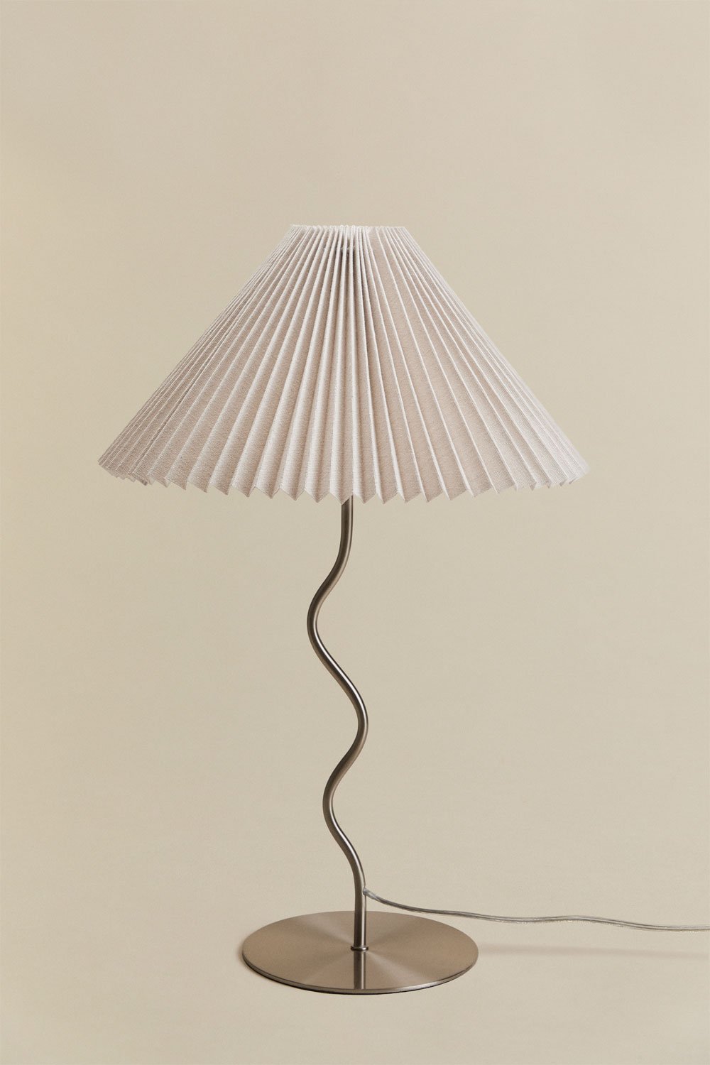 Siliema tafellamp van ijzer en linnen, galerij beeld 1