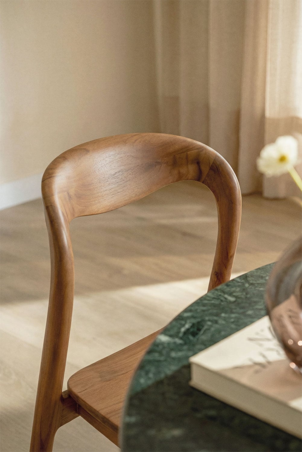 Set van 4 eetkamerstoelen van teakhout Varmus, galerij beeld 2
