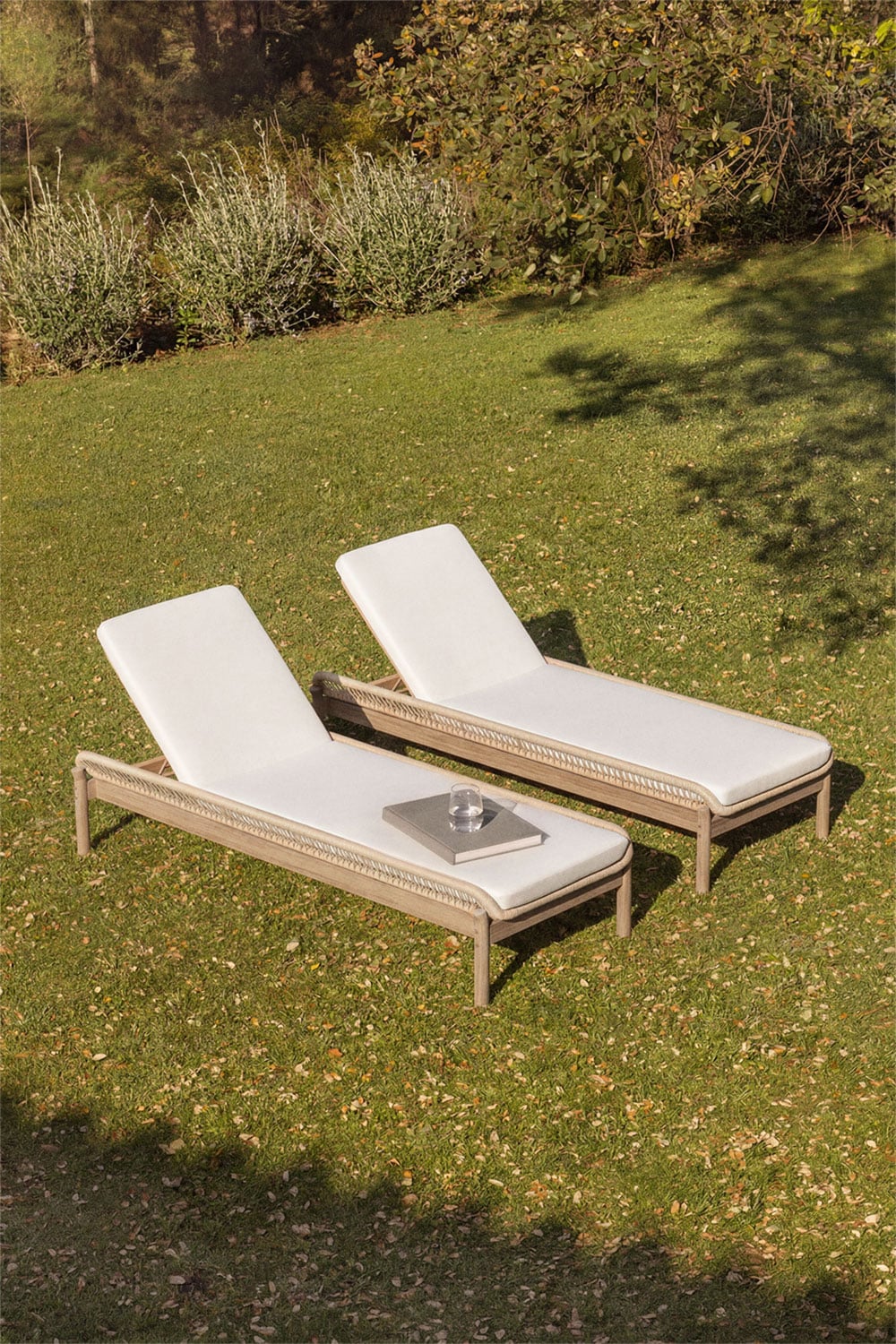 Set van 2 verstelbare ligstoelen van acaciahout en gevlochten touw Karvia, galerij beeld 1