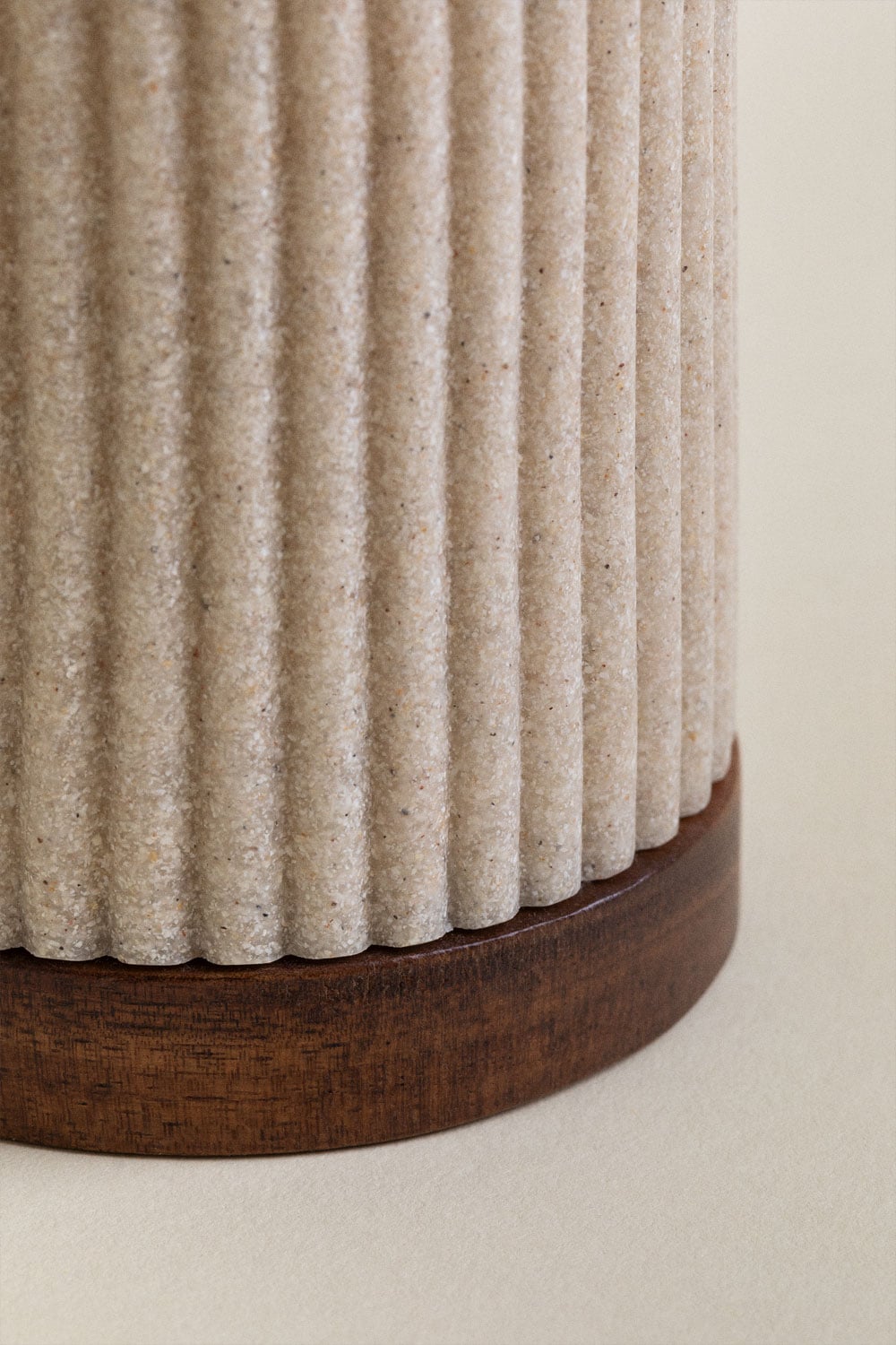 Wassila tandenborstelhouder van beige nude polysteen, galerij beeld 4
