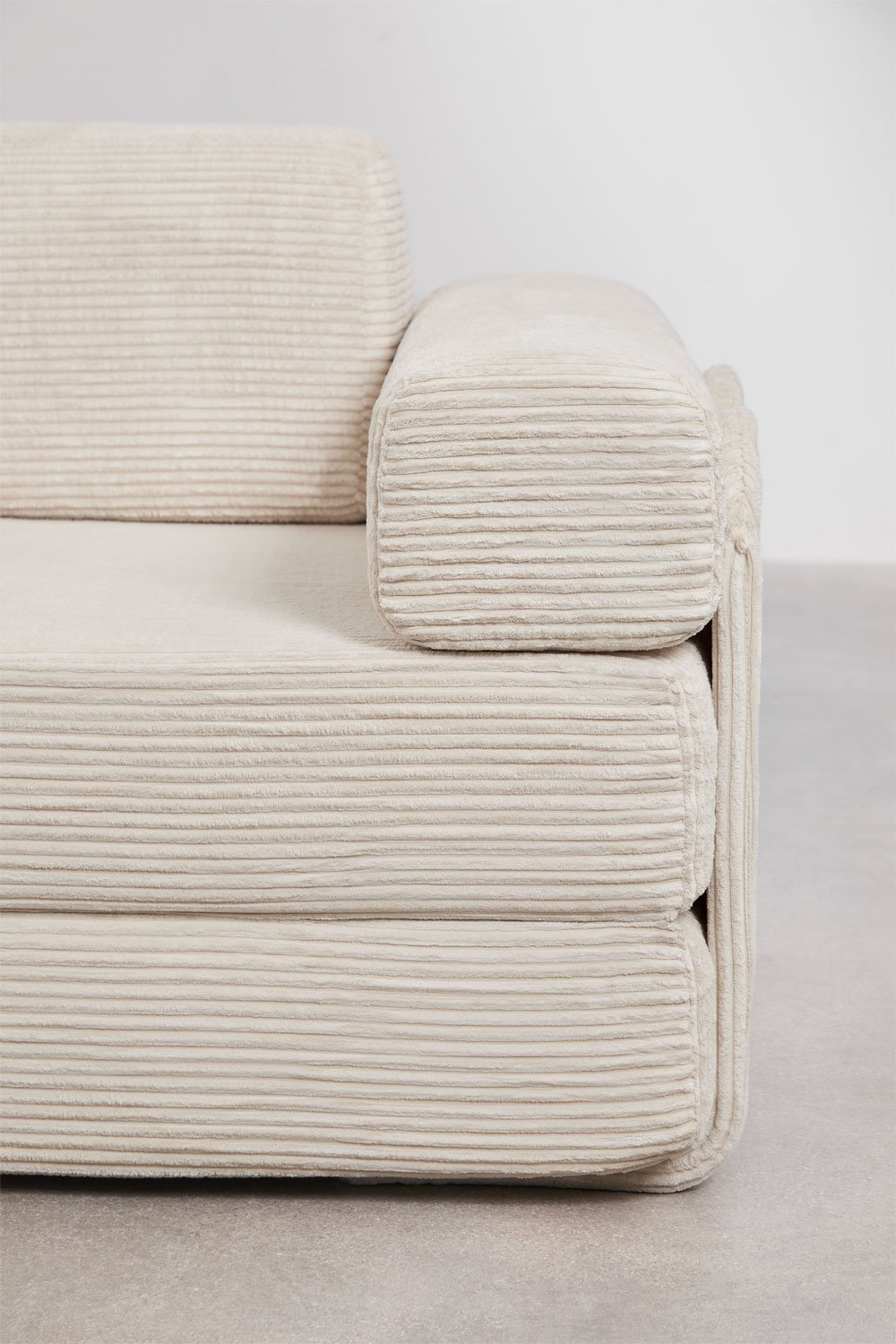 Vacuumverpakte fluwelen slaapfauteuil Paoly, galerij beeld 4