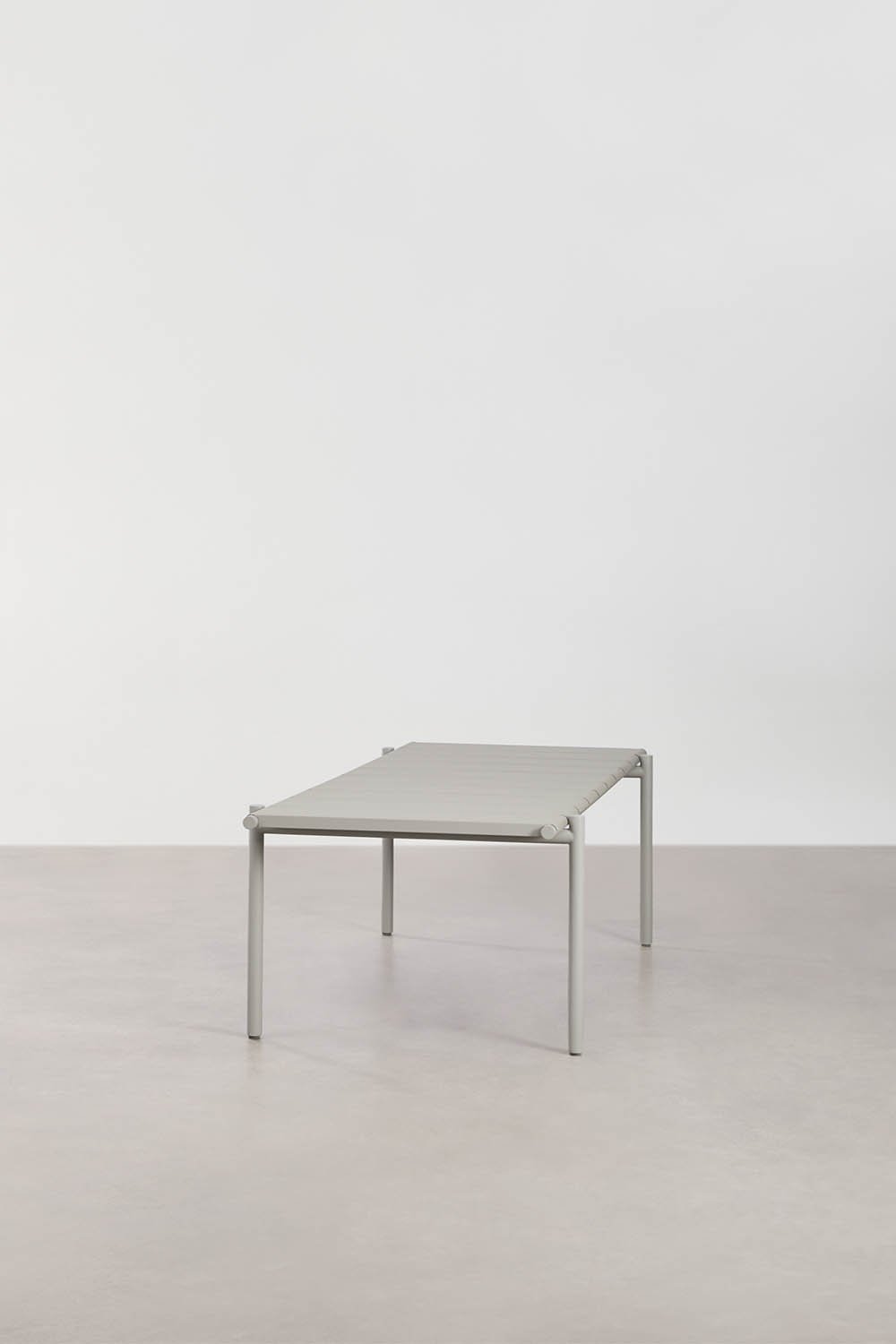 Rechthoekige tuintafelset 235x105 cm met 8 stapelbare stoelen van staal Tossa, galerij beeld 4
