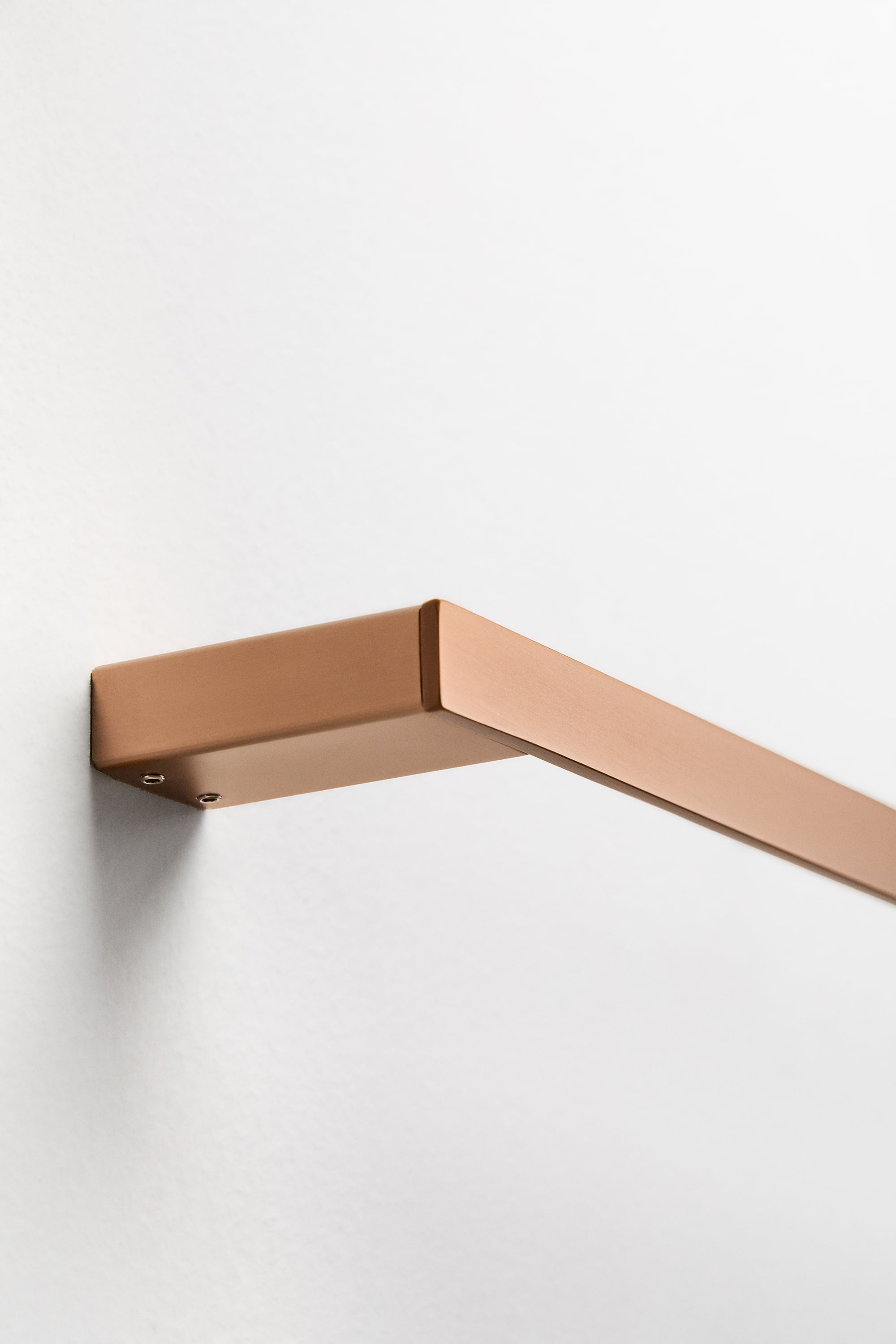 Wandhanddoekstang 30 cm van geborsteld roségoud roestvrij staal Olvam, galerij beeld 4