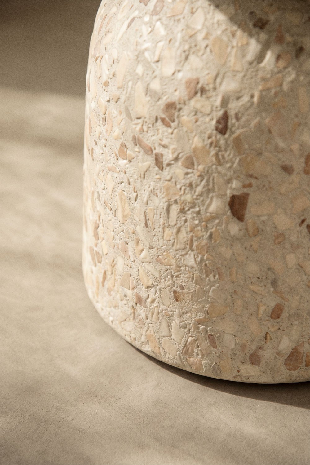 Ronde bijzettafel Ø40 cm in cement Zanira, galerij beeld 2
