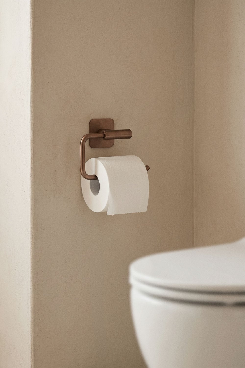 Zelfklevende toiletrolhouder voor de badkamer van geborsteld roségoudkleurig roestvrij staal Ondreli, galerij beeld 1