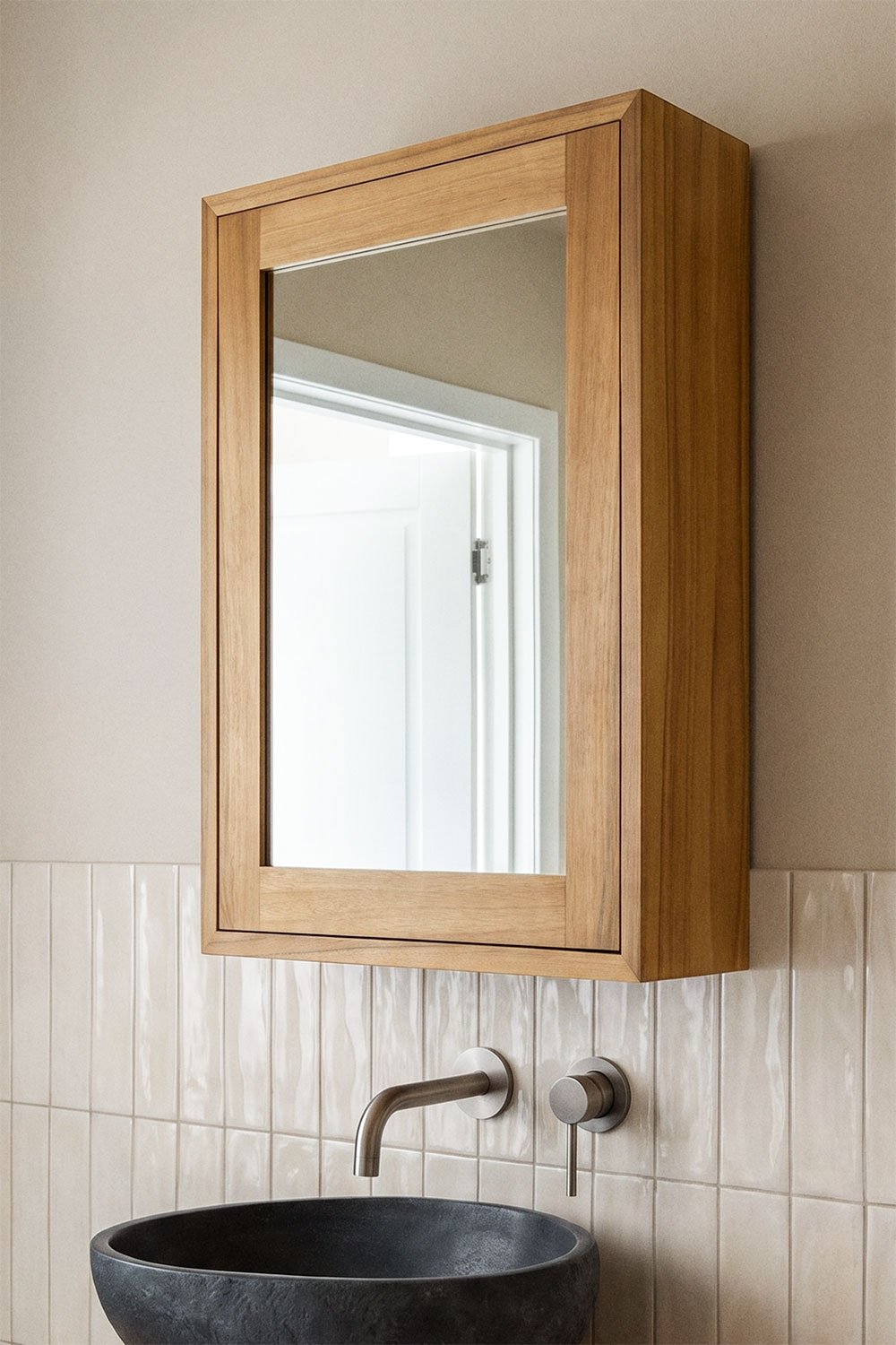 Rechthoekige wandbadkamerkast 45x60 cm in teakhout met spiegel Ian, galerij beeld 1