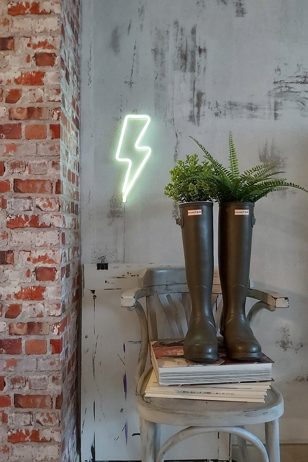 Neon-figuur Ayo, galerij beeld 4