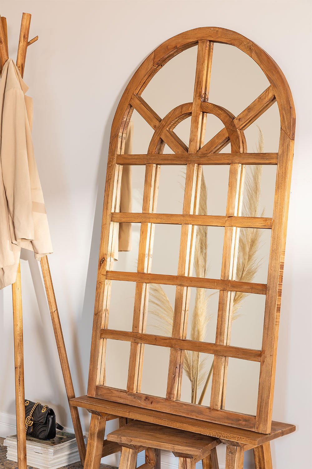 Spiegel van gerecycled hout met raameffect (149x87 cm) Vient, galerij beeld 1