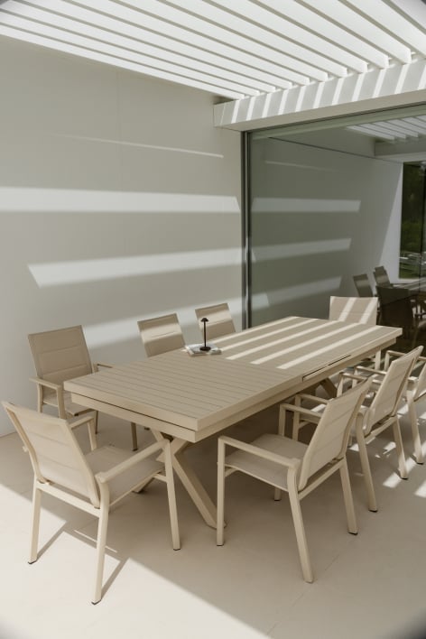 Zestaw stołu prostokątnego 180-240x90 cm rozkładanego oraz 8 sztaplowanych krzeseł ogrodowych z podłokietnikami z aluminium Kare