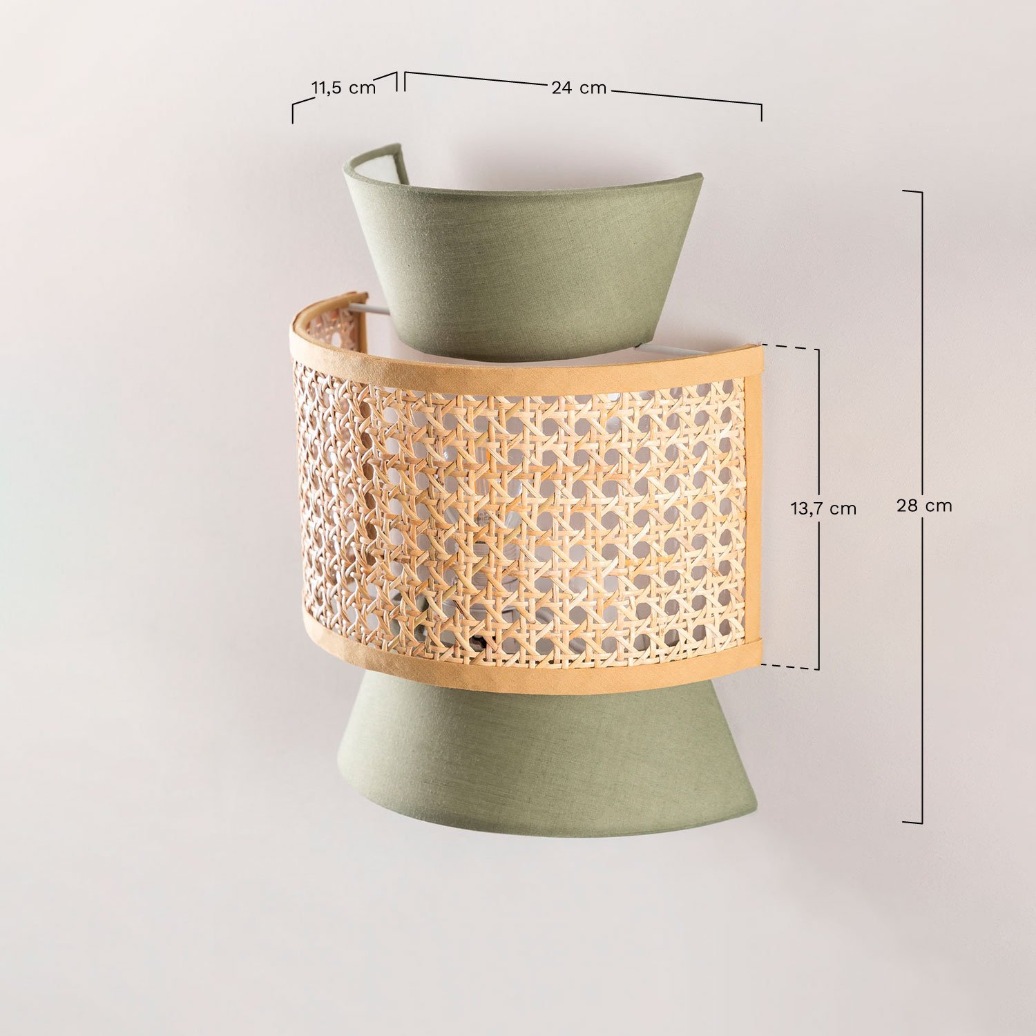 Lampa ścienna Yereh , rozmiary