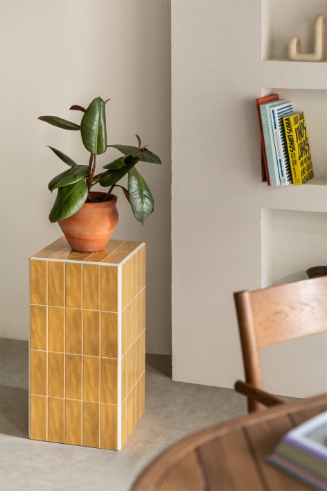 Stolik kawowy kwadratowy 30x30 cm z cementu i płytek Bongani - Miód Żółty