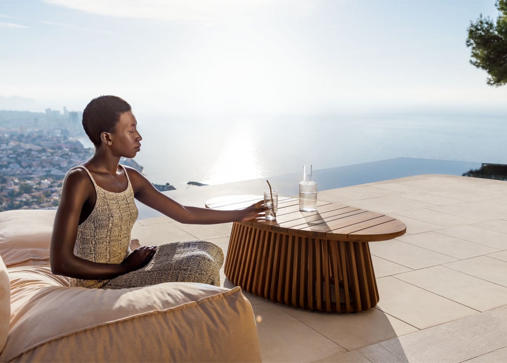 Stolik kawowy ogrodowy owalny 120x65 cm z drewna akacjowego Mura