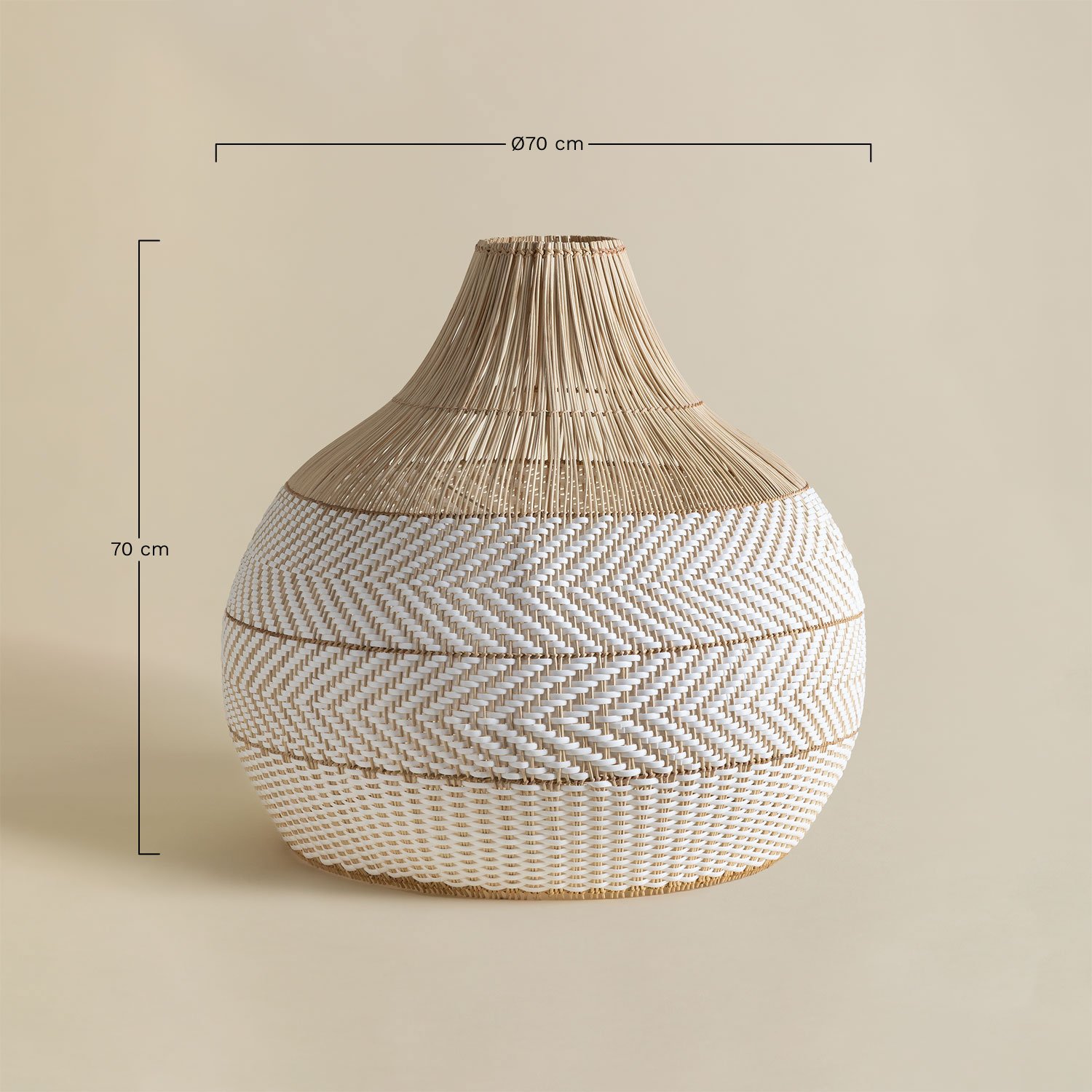 Lampa z abażurem z plecionego rattanu Llaury, rozmiary