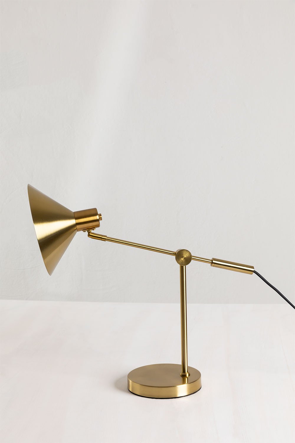 Lampa stołowa kierunkowa, metalizowana, wykonana z żelaza Clayt, obrazek w galerii 5