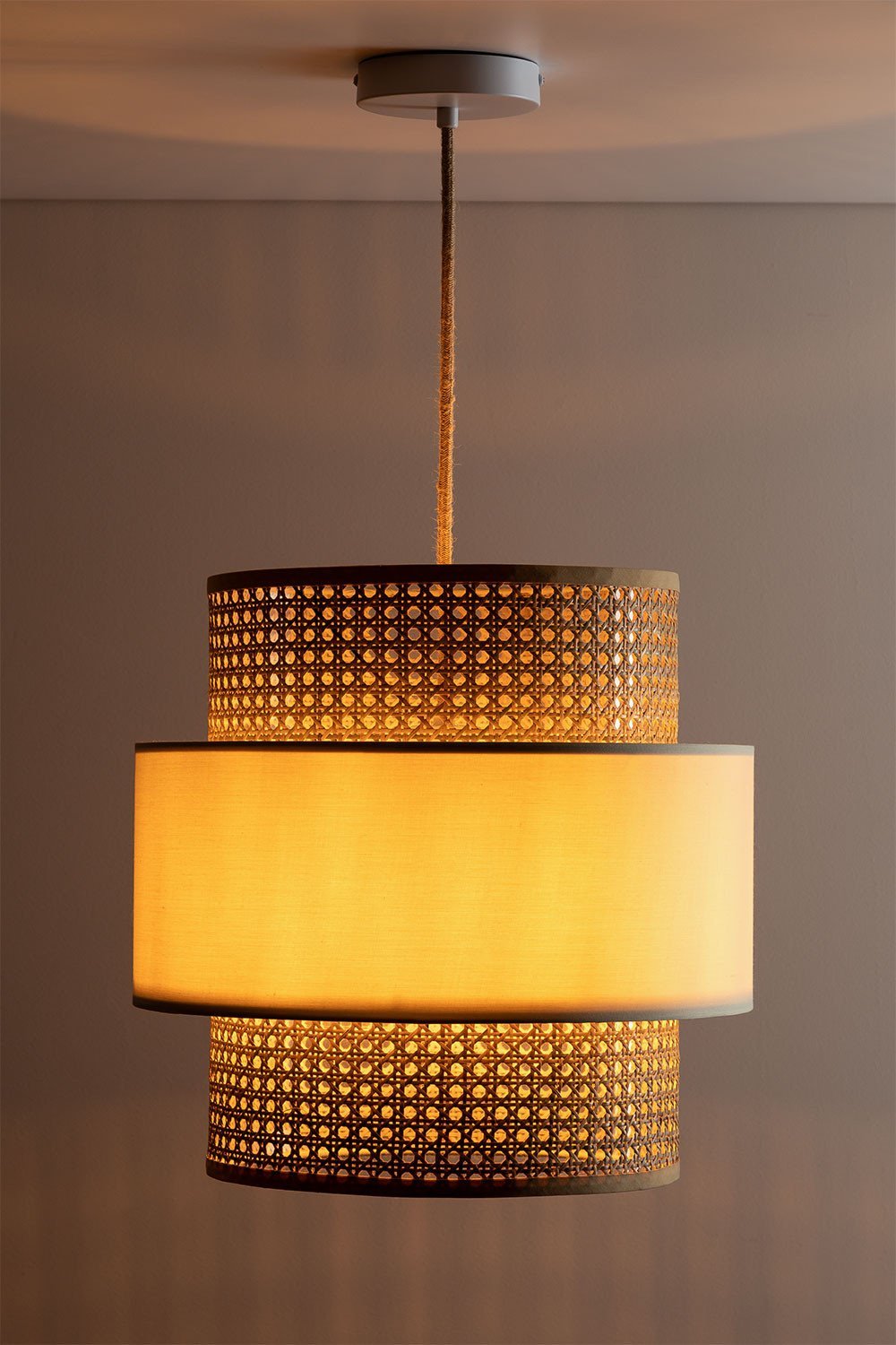 Lampa sufitowa wisząca z rattanu Satu, obrazek w galerii 5