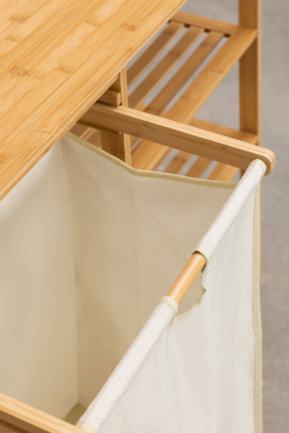 Regal z Koszem na Pranie Cormac, obrazek w galerii 6